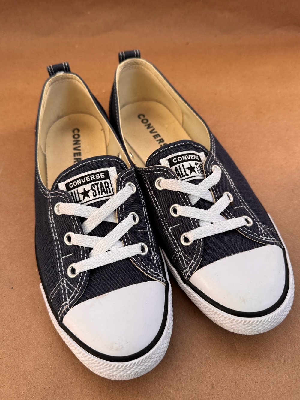Converse Chuck Taylor All Star Ballet Lace Slip Sneakers in Navy Blue. Size 9